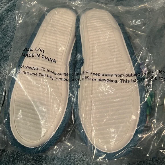 The Island Time Slippers - Picture 2 of 2